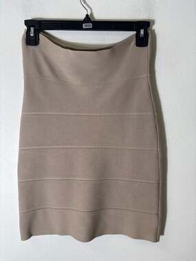 BCBG Maxazria Khaki Body Con Knee Length Skirt Sz Sm